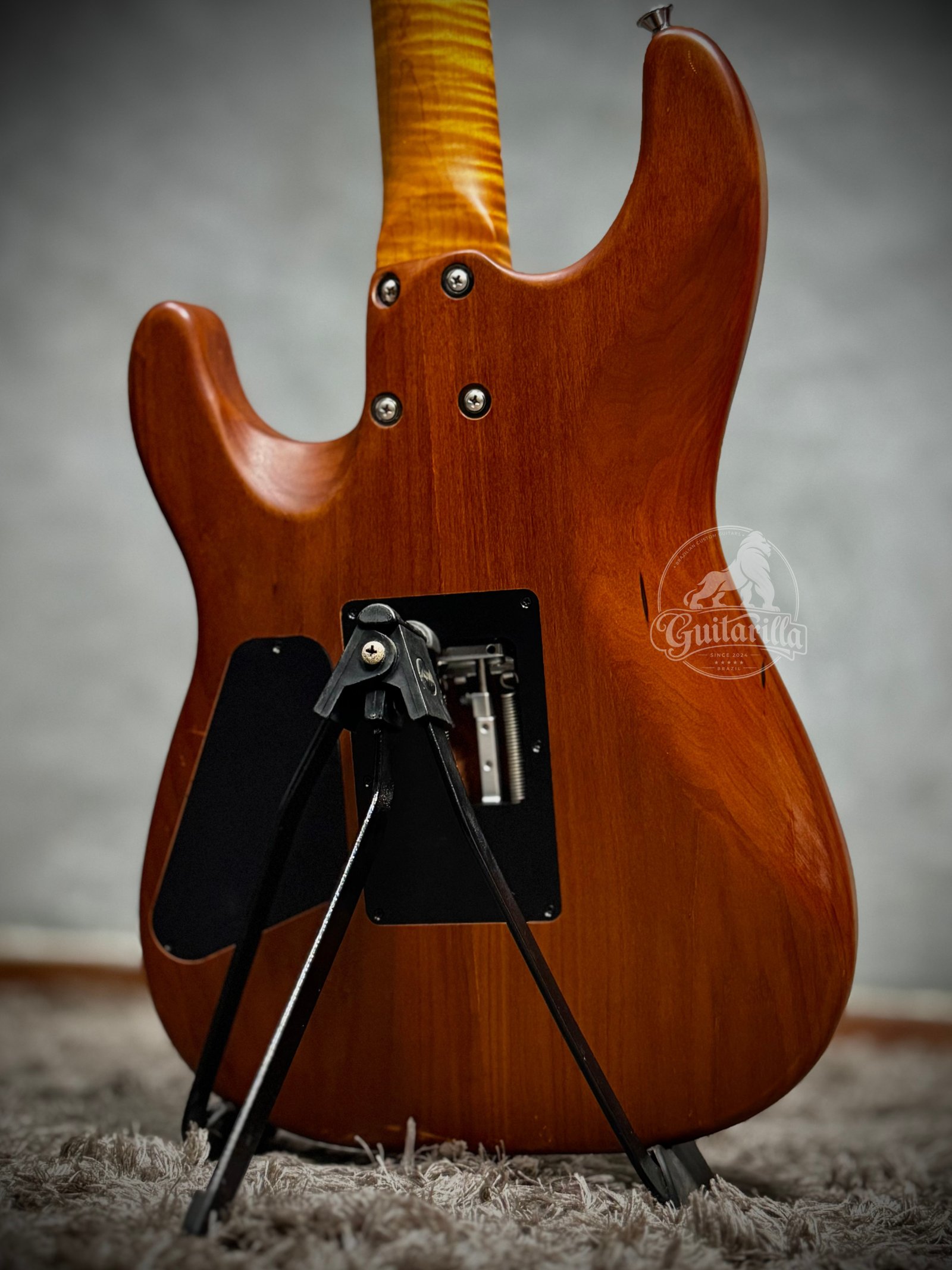 Charvel Signature Guthrie Govan — verso do corpo